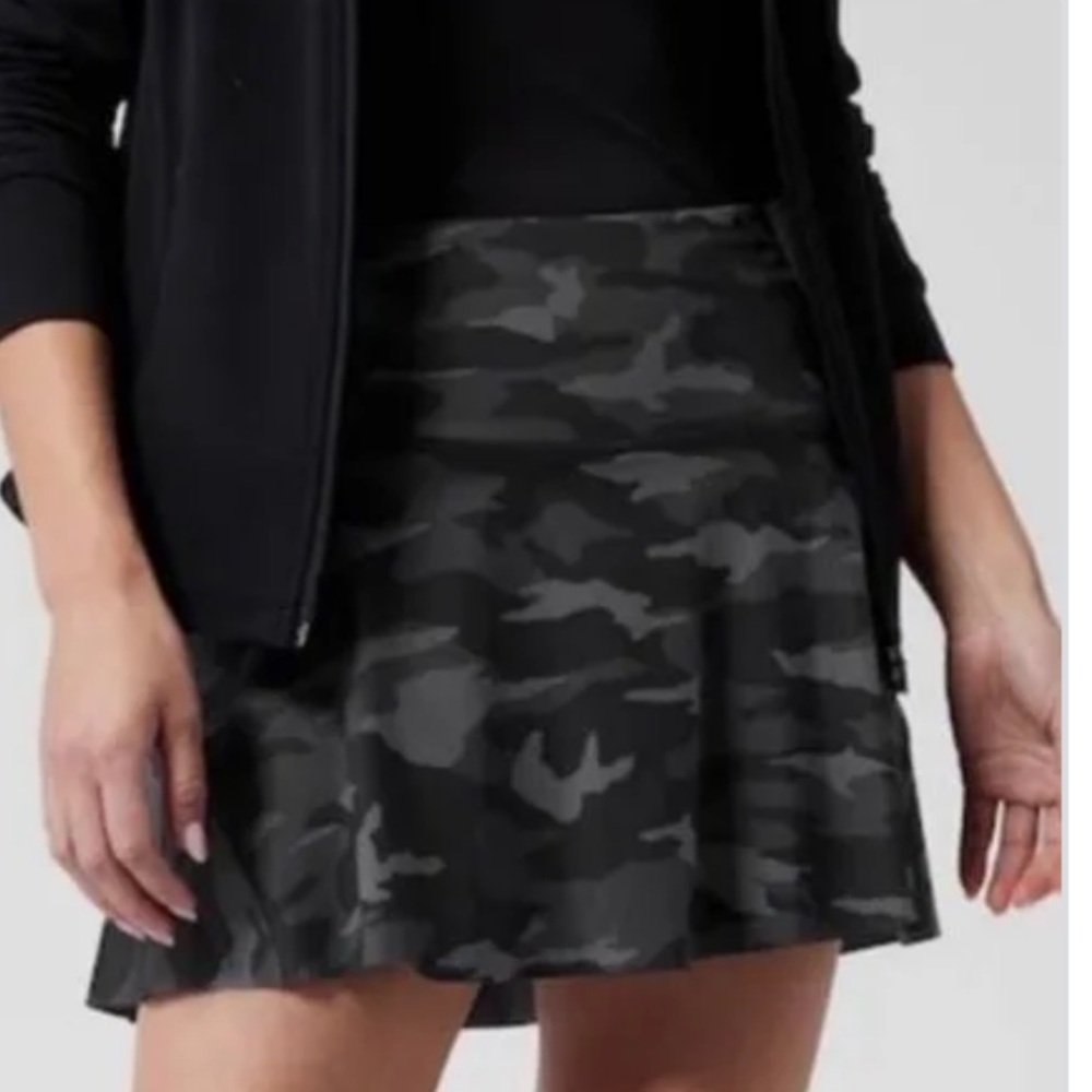 Athleta Black Camouflage Skirt